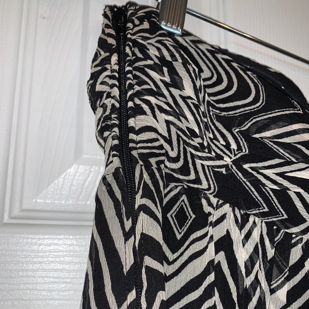 Express Chiffon Dress - Picture 3 of 4